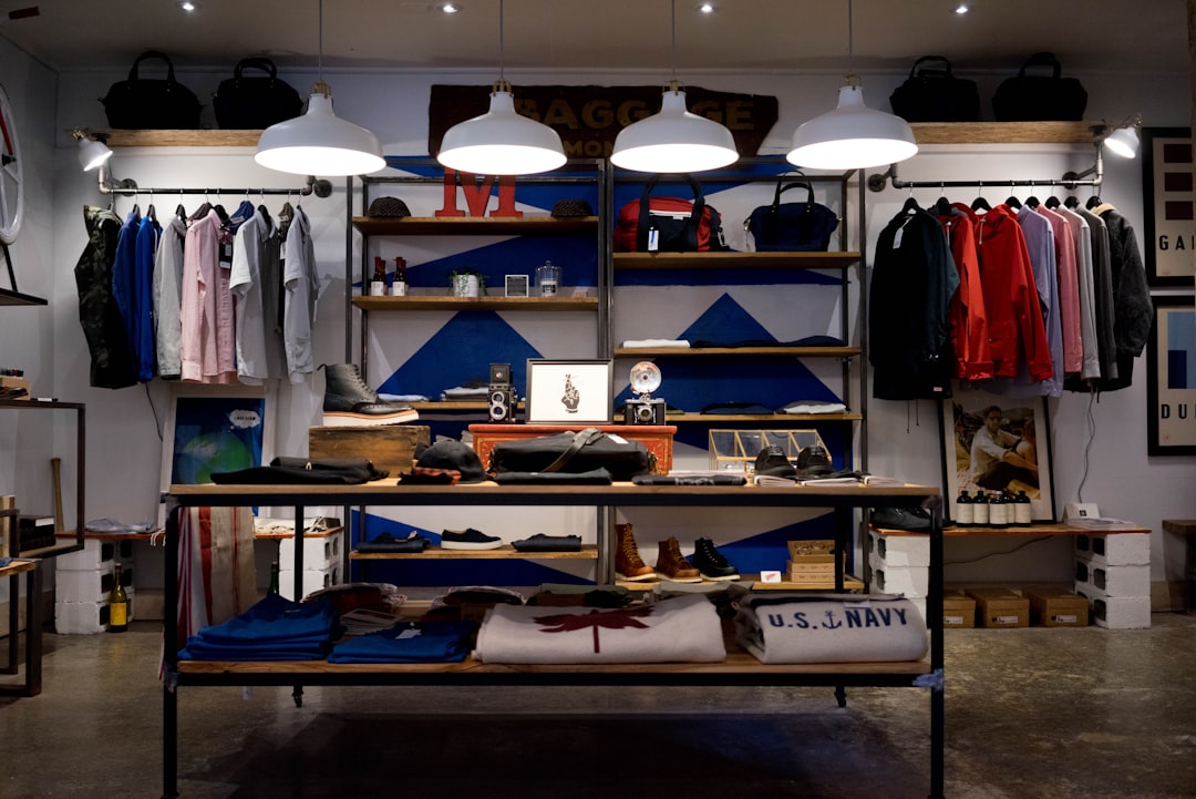 Boutiques & Retail